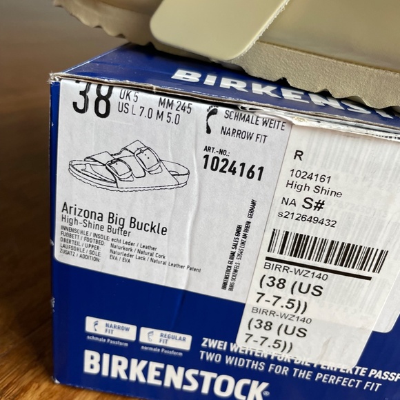 Women's 'Arizona Big Buckle' Birkenstock, White/Cream/Cork, Size 7 (NWT) - Picture 8 of 11